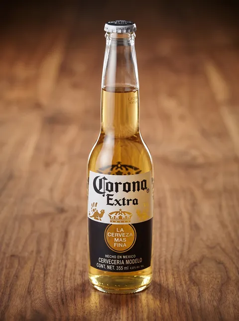 Cerveza Corona o Victoria en Shory's Tacos JR