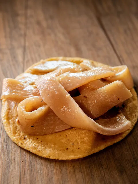 Taco de Cuerito en Shory's Tacos JR