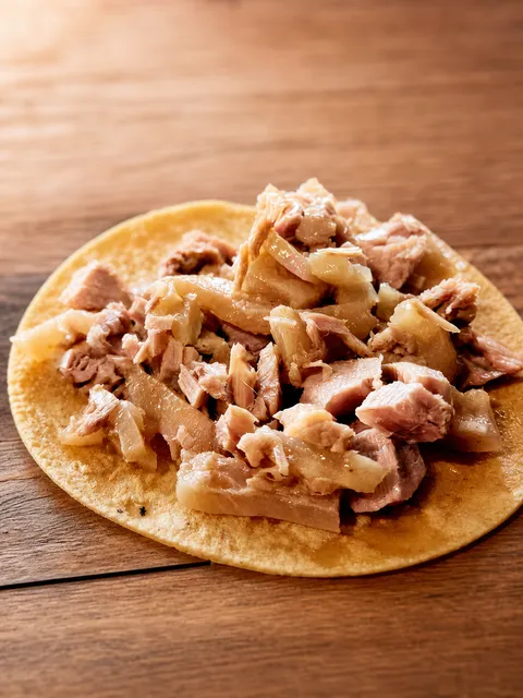 Taco de carnitas Surtido en Shory's Tacos JR